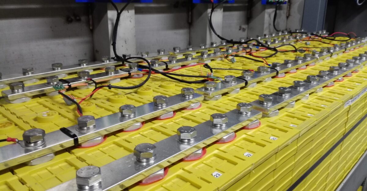Multiple Lithium iron phosphate cells are wired in series and parallel to create a 2800Ah 52V battery Total battery capacity is 145 600 Watt hours or 145 6 kWh Note the large solid tinned copper busbars connecting the cells together this busbar is rated for 700 Amps DC to accommodate the high currents seen in a 48 Volt DC system