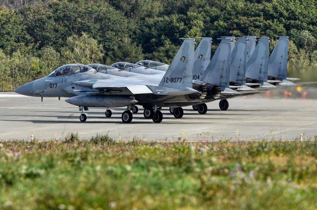 RJCJ Chitose airbase 201SQ airplanes jet fighterjet f15 eagle airforce jasdf royalaustralianairforce fighteraircraft by Charlie Bravo