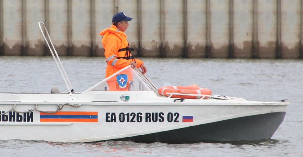 emergency, boat, rescuer, river, rescue boat